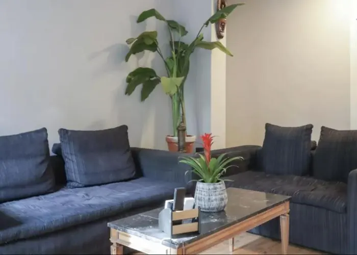 Design Apartment Near City Center