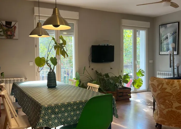 Design Apartment Near City Center