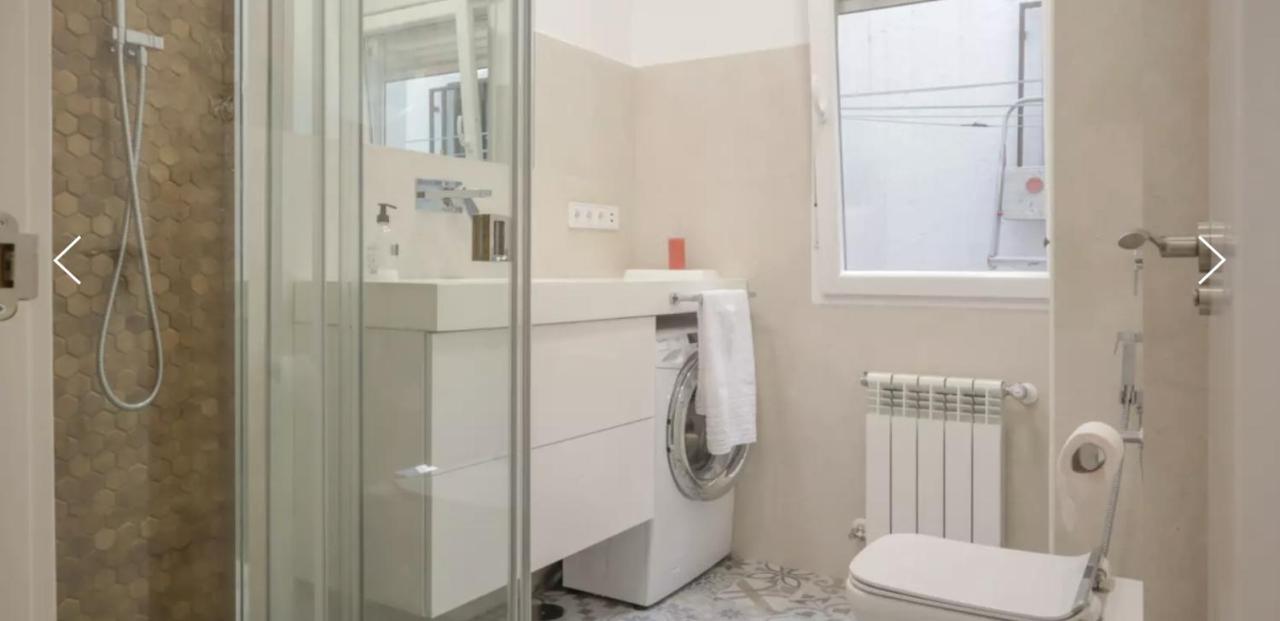 Design Near Center Apartment